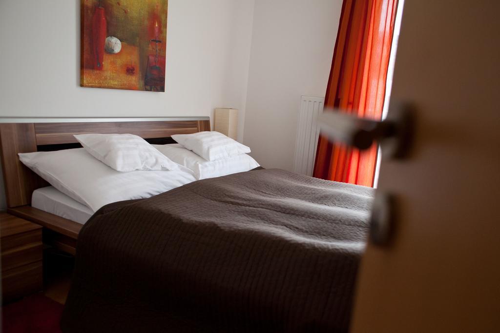 Vivaldi Apartments Budapest Room photo